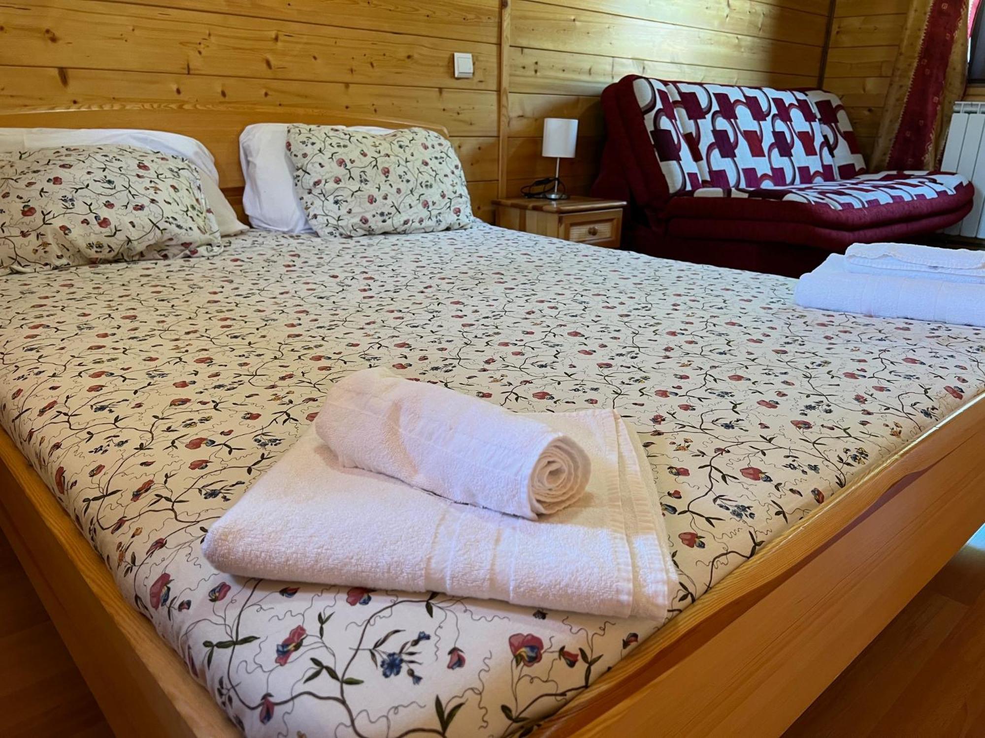 Camping Valle De Hecho Ngoại thất bức ảnh